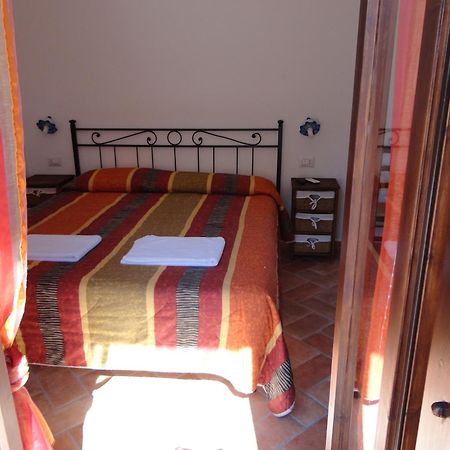 Bed And Breakfast Ichnos Cala Gonone Ngoại thất bức ảnh