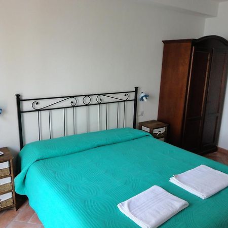 Bed And Breakfast Ichnos Cala Gonone Ngoại thất bức ảnh