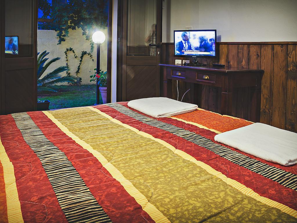 Bed And Breakfast Ichnos Cala Gonone Phòng bức ảnh
