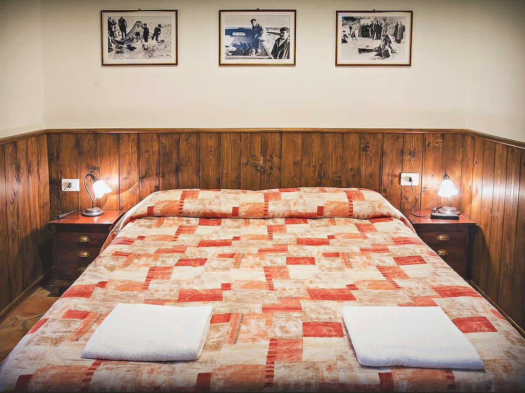 Bed And Breakfast Ichnos Cala Gonone Phòng bức ảnh
