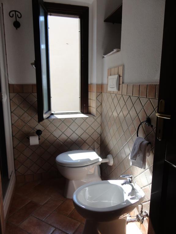 Bed And Breakfast Ichnos Cala Gonone Ngoại thất bức ảnh