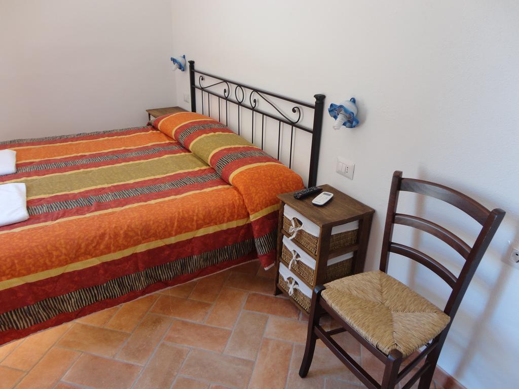 Bed And Breakfast Ichnos Cala Gonone Ngoại thất bức ảnh