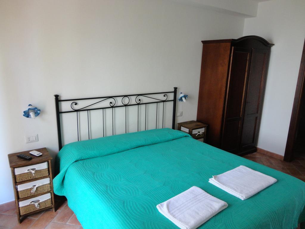 Bed And Breakfast Ichnos Cala Gonone Ngoại thất bức ảnh