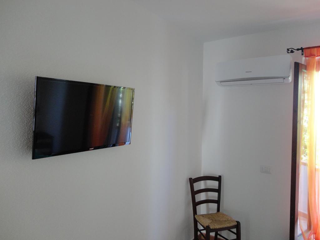 Bed And Breakfast Ichnos Cala Gonone Ngoại thất bức ảnh